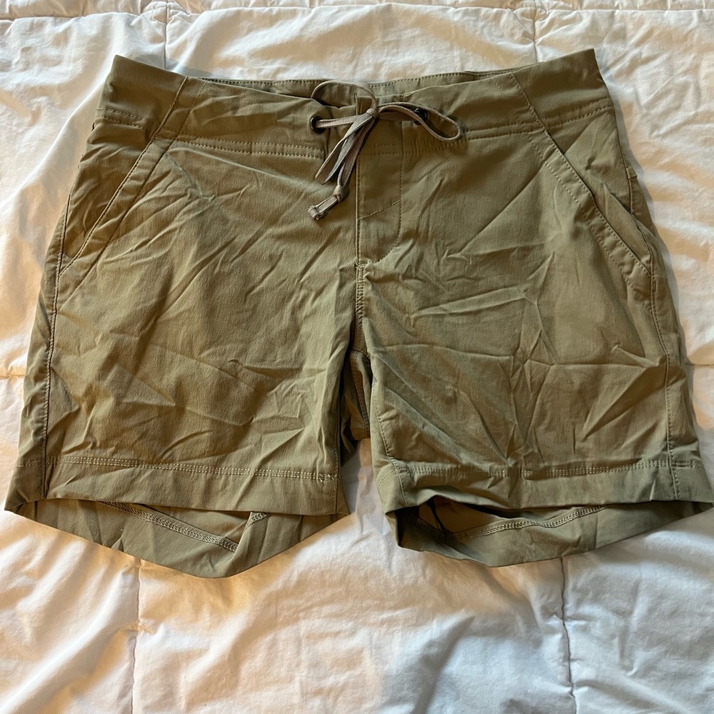 Columbia Kahki Fishing Shorts